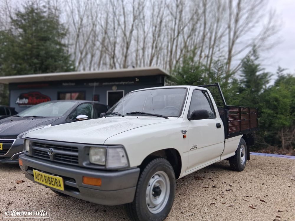 Toyota Hilux - 20