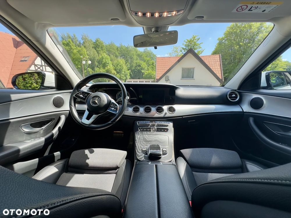 Mercedes-Benz Klasa E 220 d 4-Matic Avantgarde - 5