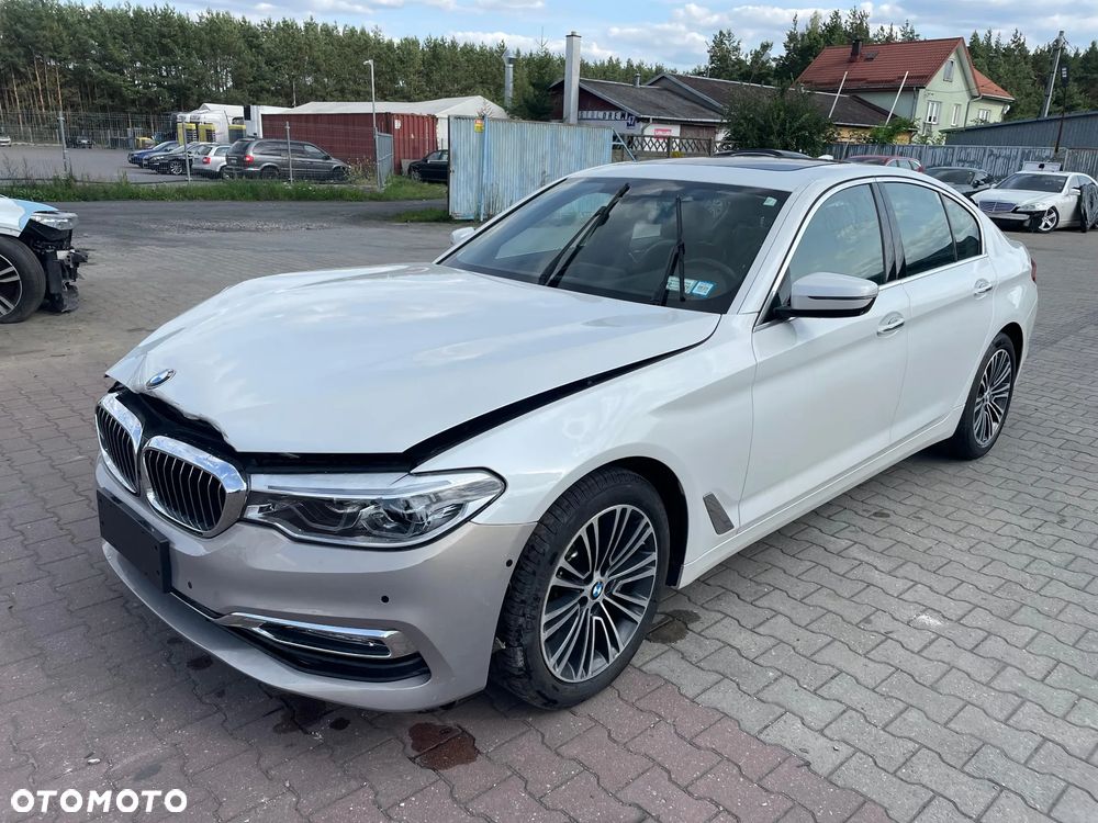 BMW Seria 5 540i xDrive Sport Line - 2