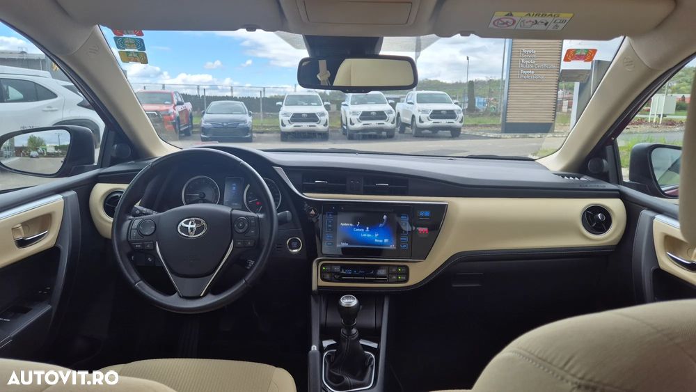 Toyota Corolla 1.6 Valvematic Anniversary - 13