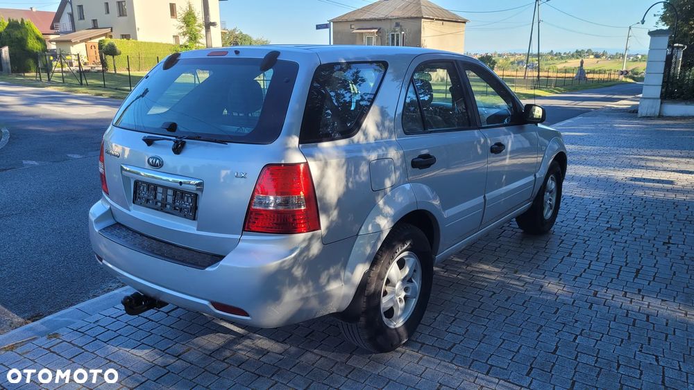 Kia Sorento 2.5 CRDi VGT DPF LX - 4