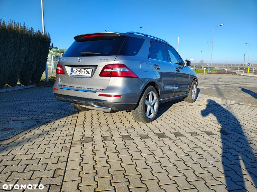 Mercedes-Benz ML 350 BlueTEC 4-Matic - 12