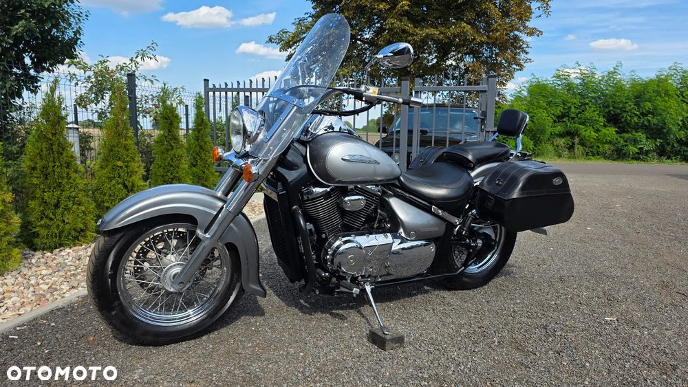 Suzuki Intruder - 19