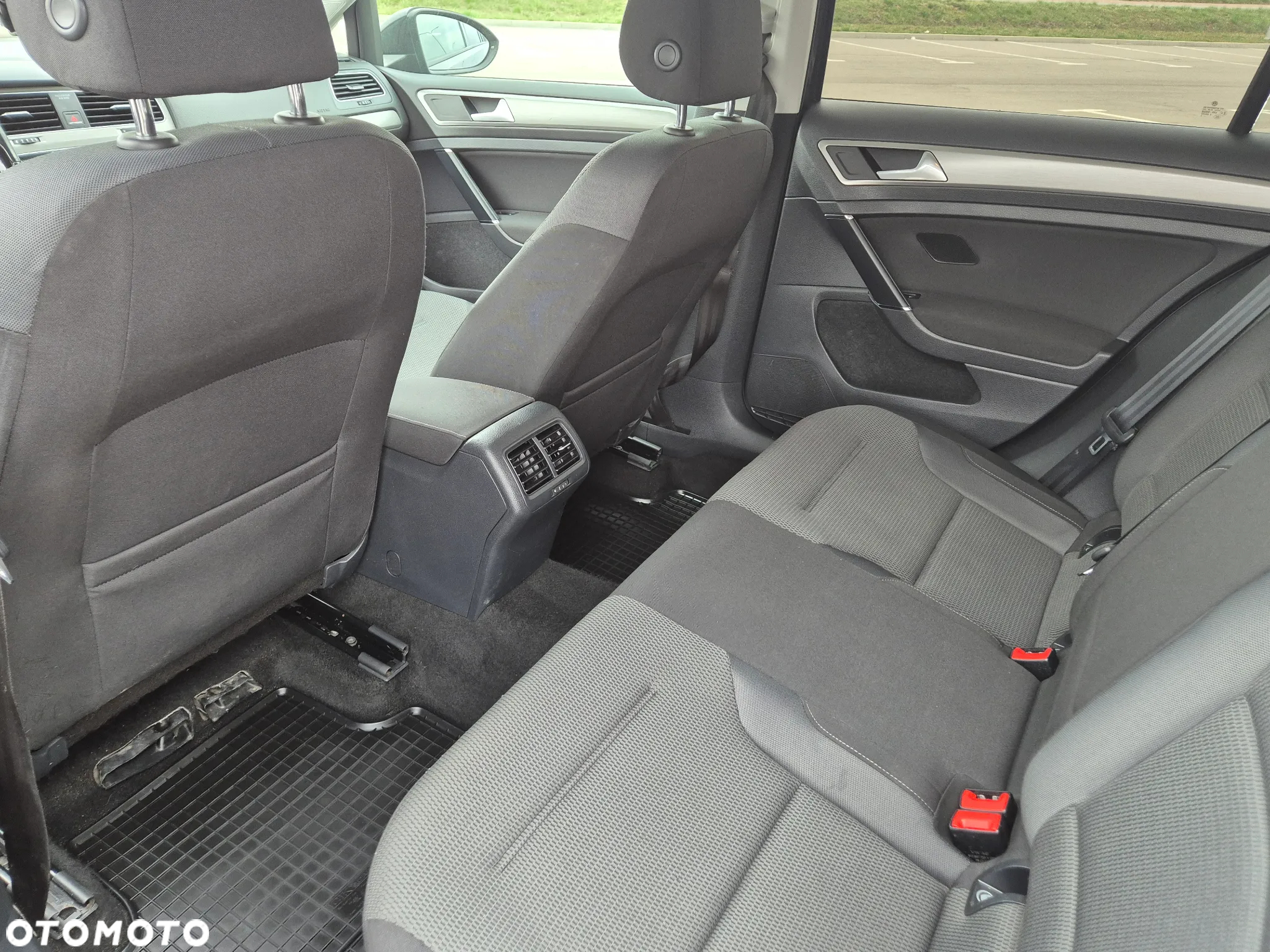 Volkswagen Golf VII 1.6 TDI BMT Comfortline - 6