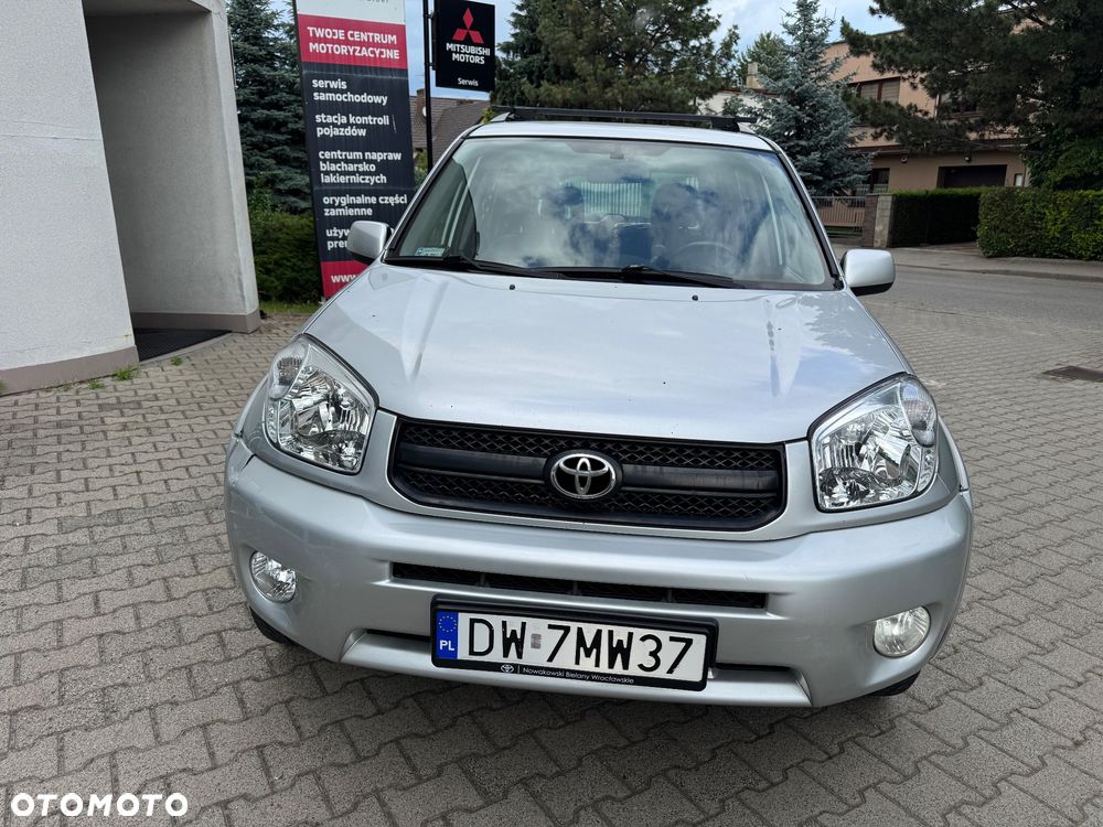 Toyota RAV4 2.0 VVT-i 4x4 - 11