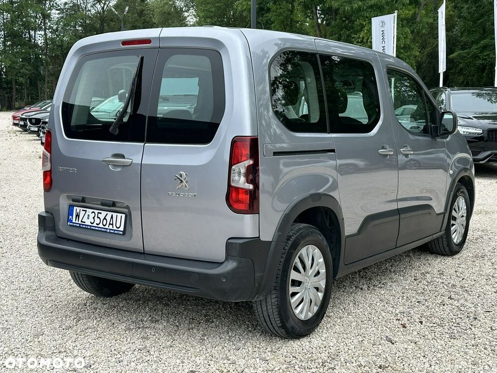 Peugeot Rifter - 8
