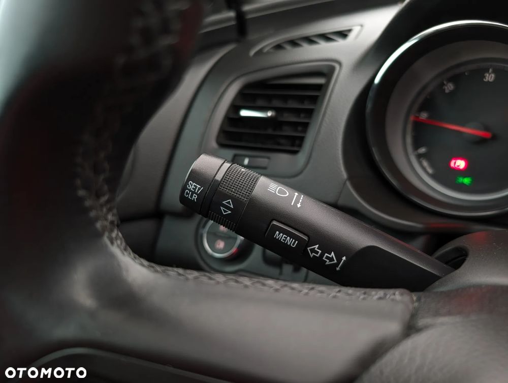 Opel Insignia 2.0 CDTI Cosmo ecoFLEX S&S - 28