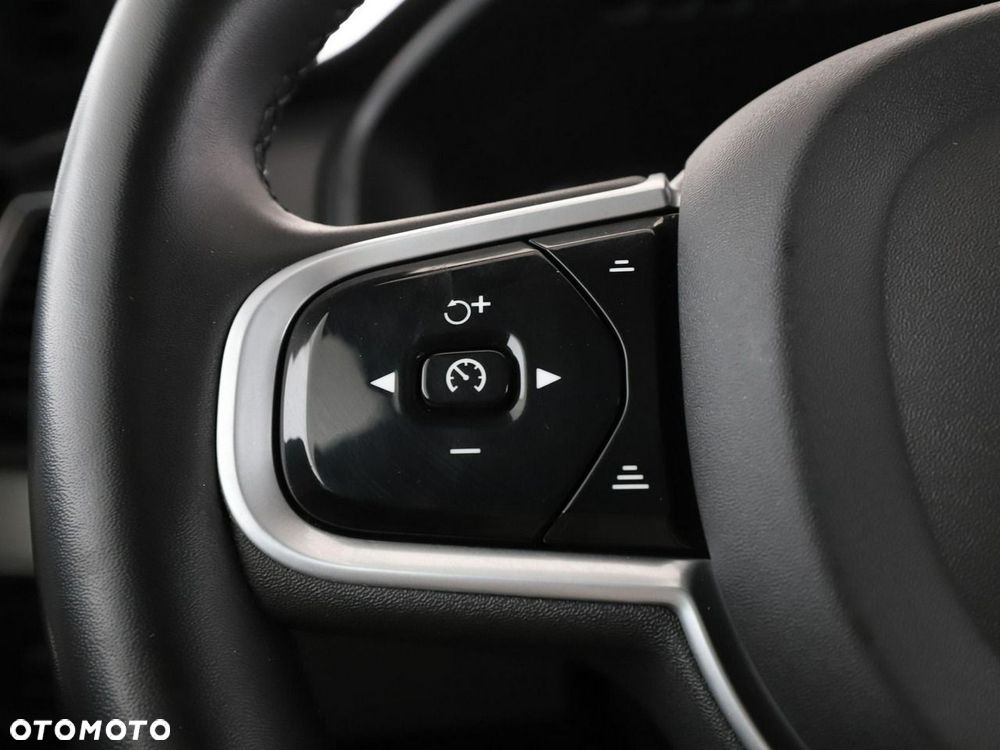 Volvo XC 90 - 33
