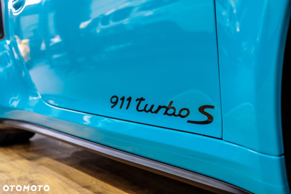 Porsche 911 Turbo S - 26