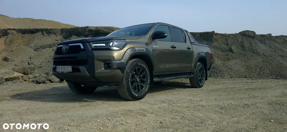 Toyota Hilux 2.8 D-4D Double Cab Invincible 4x4 - 1