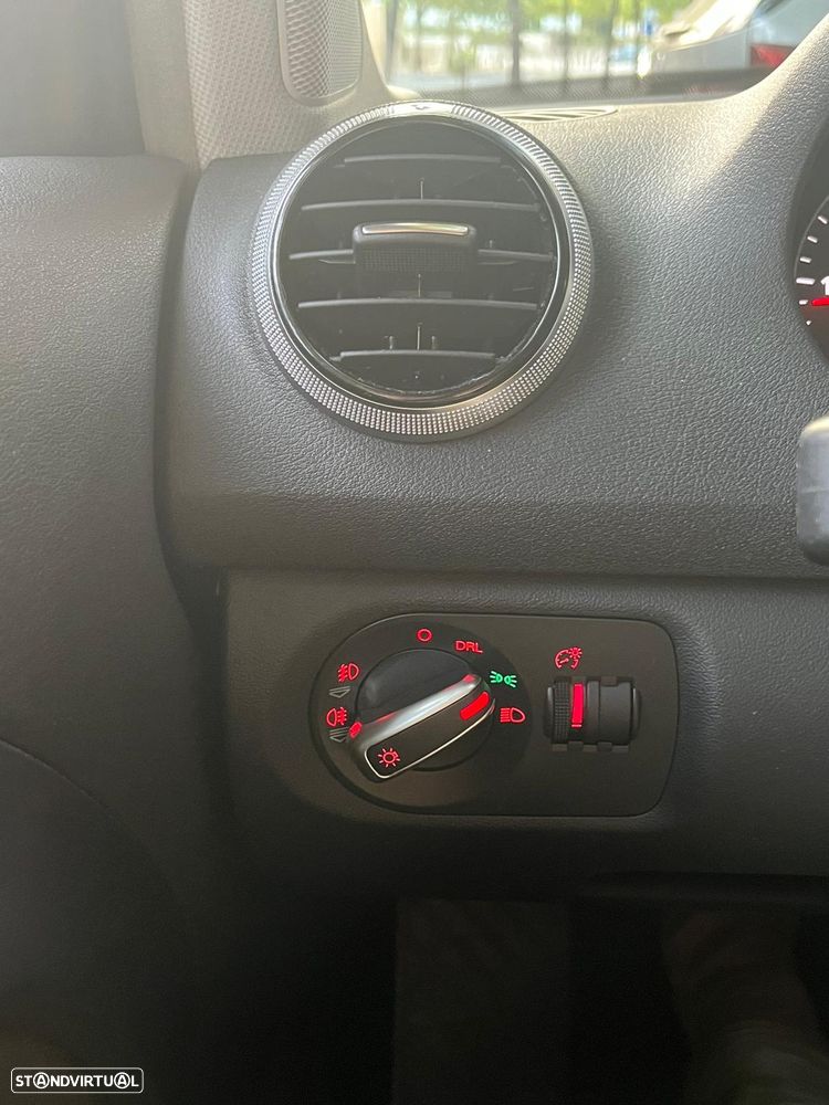 Audi A3 1.6 TDI S-line - 9