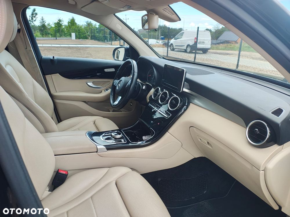 Mercedes-Benz GLC 220 d 4-Matic - 27