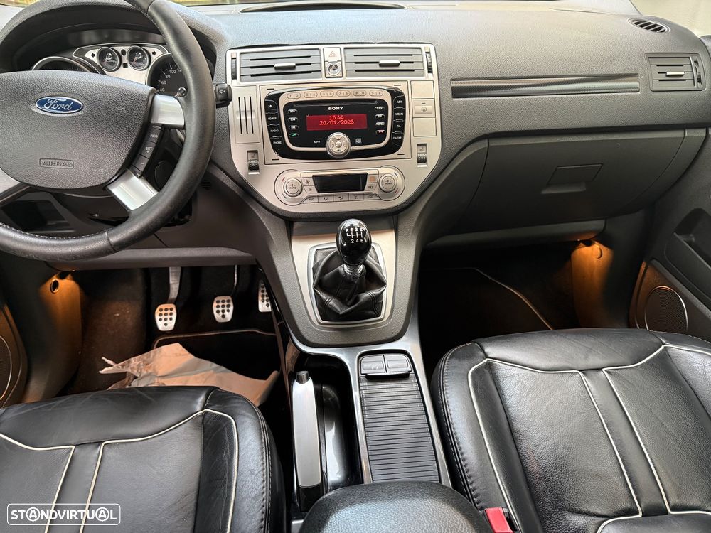 Ford Kuga 2.0 TDCi Titanium - 8