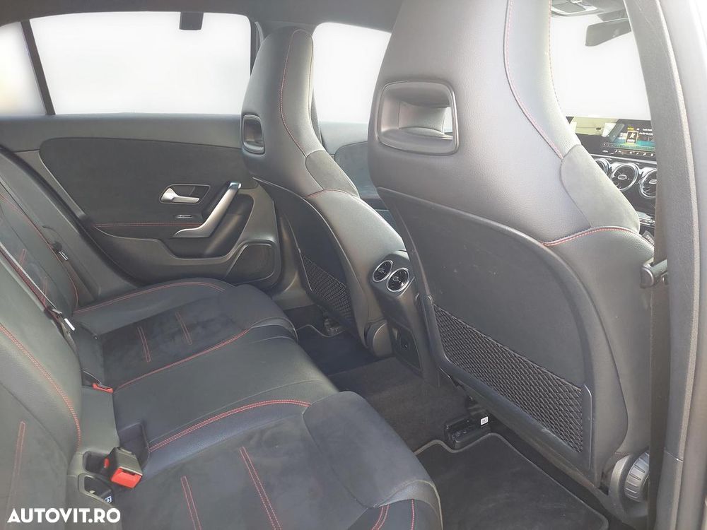 Mercedes-Benz A 200 d 4Matic 8G-DCT Advanced AMG Line - 16