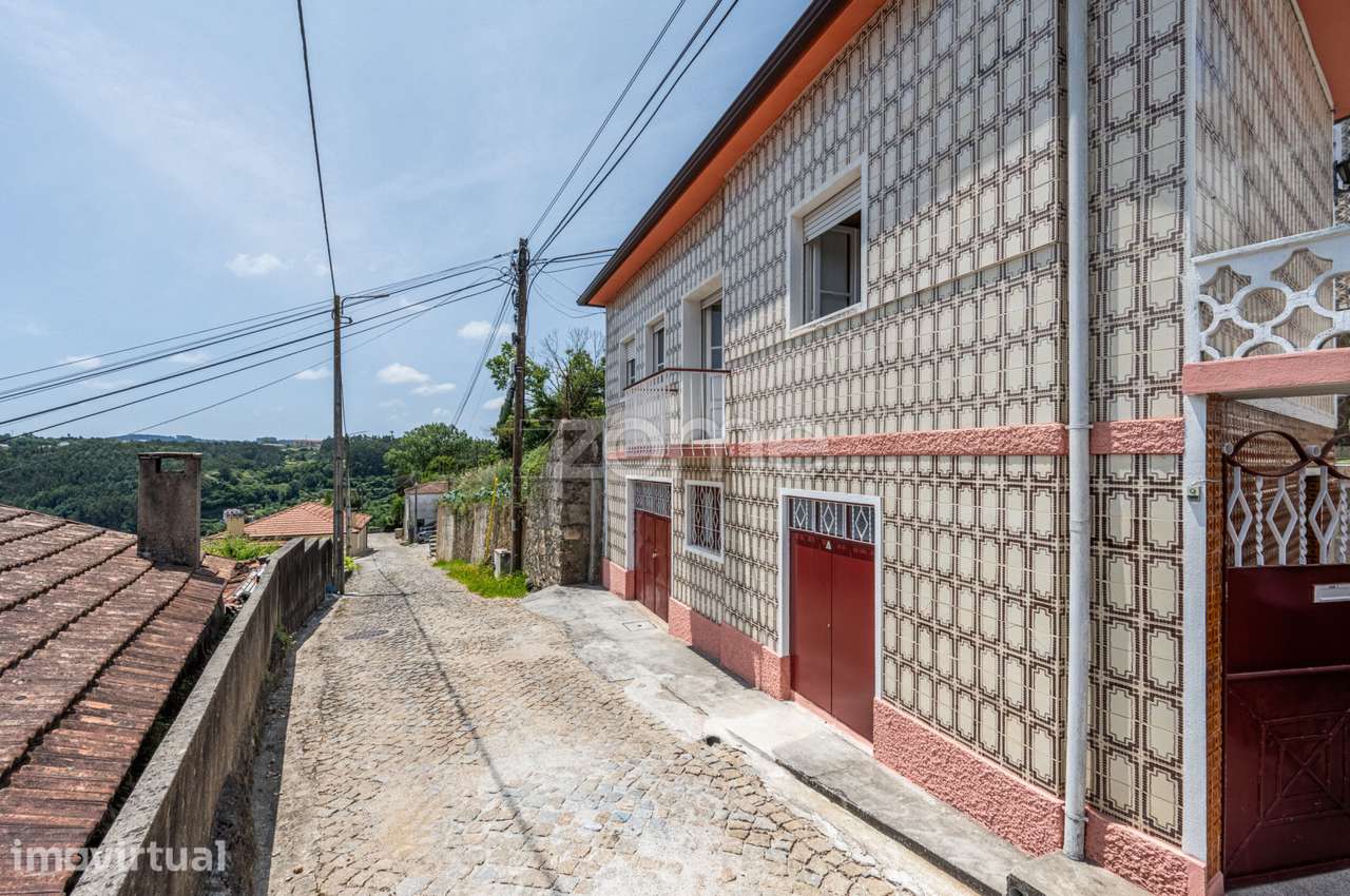 Moradia Bifamiliar T3 em Jovim | Vista Rio - Grande imagem: 4/45