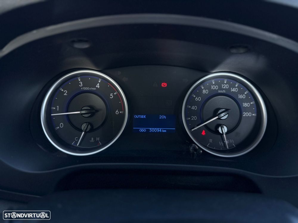 Toyota Hilux 2.4 D-4D 4WD CE CH - 26