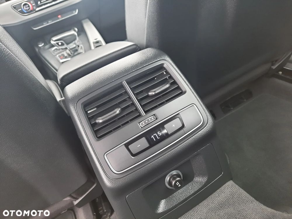 Audi A4 Limousine - 18