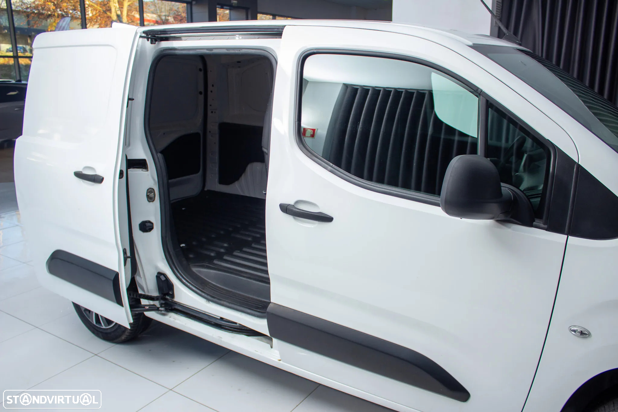 Citroën Berlingo 1.5 BlueHDI 102 cv / IVA Dedutivel - 18