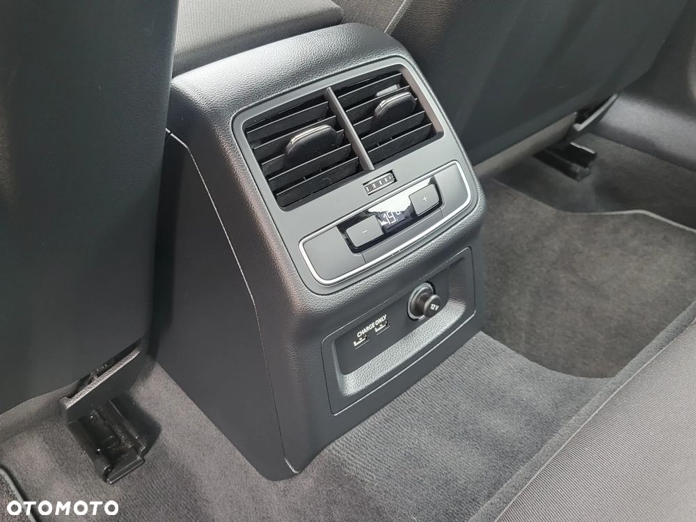 Audi A4 Limousine 35 TFSI mHEV Advanced S tronic - 26