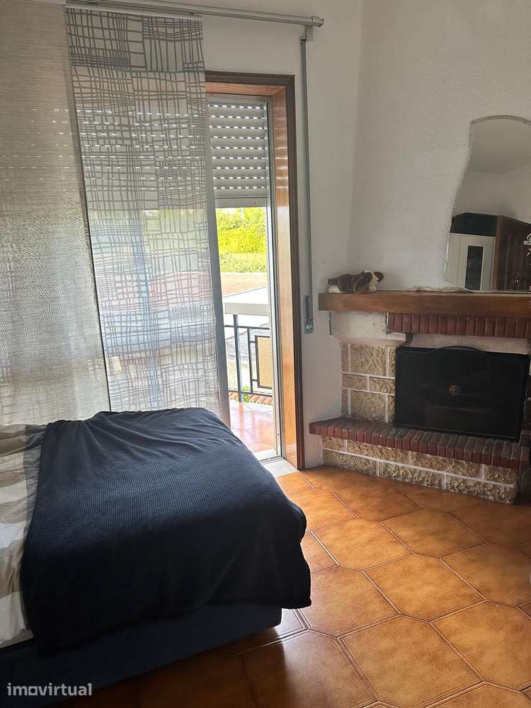 quarto em apartamento ao metro carreira - Grande imagem: 3/5