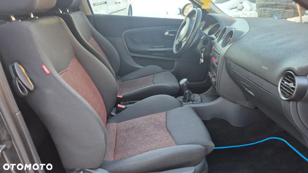 Seat Ibiza 1.4 16V Comfort Edition - 15