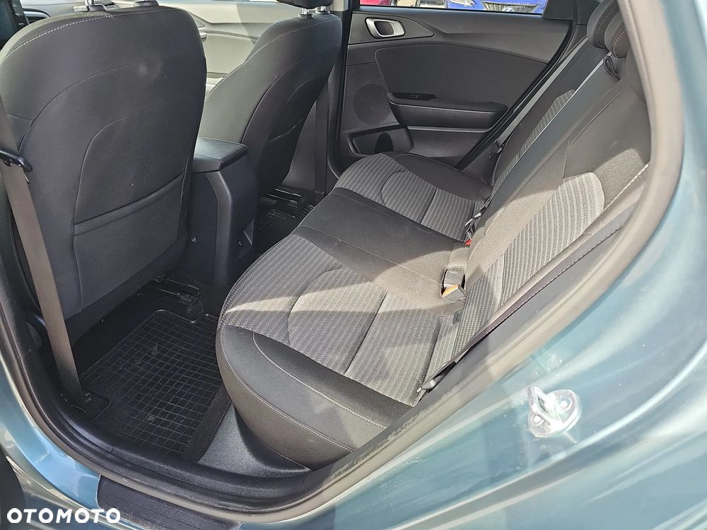 Kia Ceed 1.5 T-GDI M DCT - 24