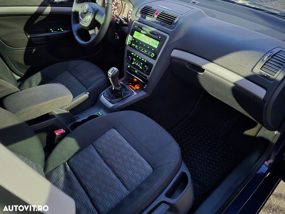 Skoda Octavia 1.6 TDI Ambiente - 13