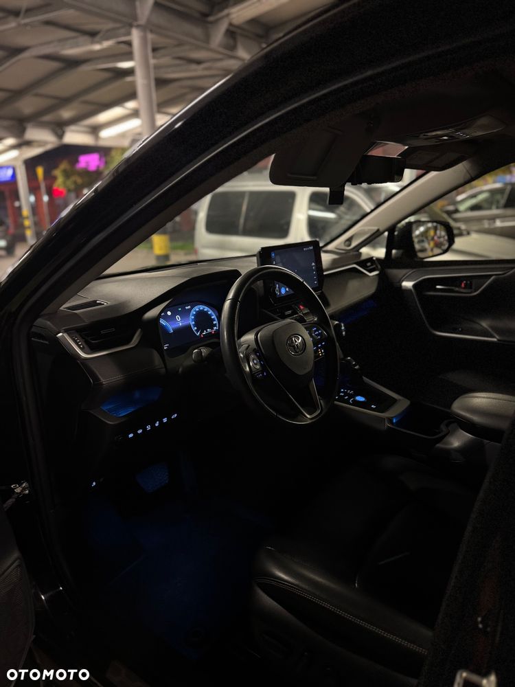 Toyota RAV4 - 7