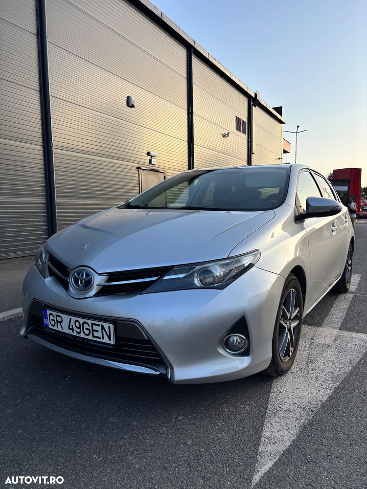 Toyota Auris - 1