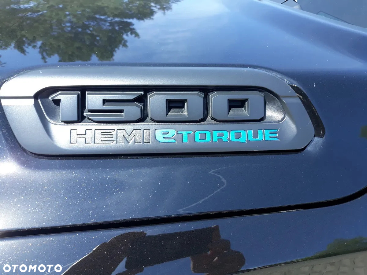 RAM 1500 Crew Cab Sport - 8