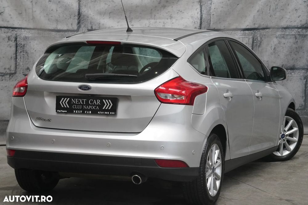 Ford Focus 2.0 TDCI Powershift Titanium - 4