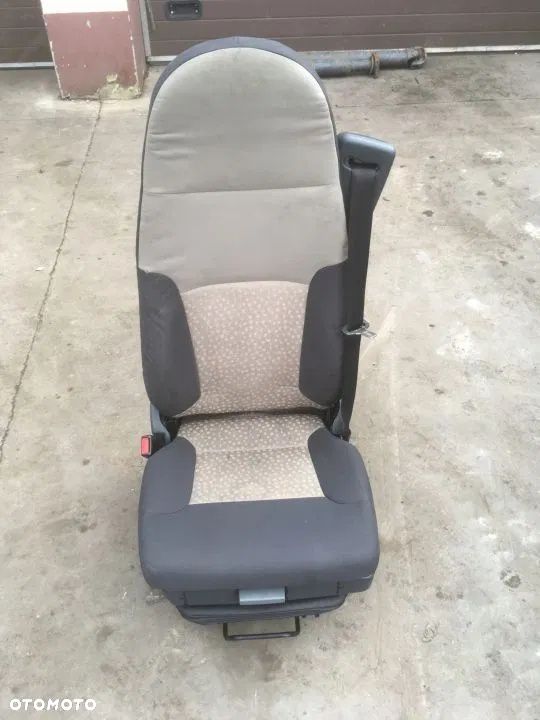 FOTEL KIEROWCY PNEUMATYCZNY MIDLUM premium dxi