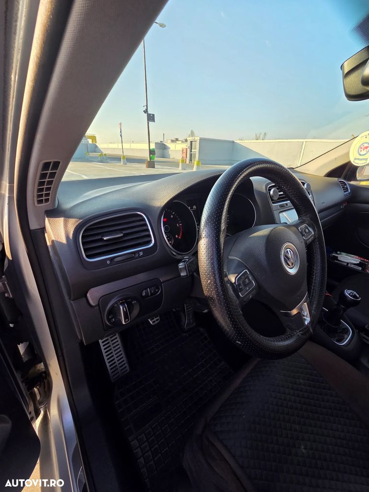 Volkswagen Golf 1.6 TDI DPF BlueMotion Technology Highline - 13