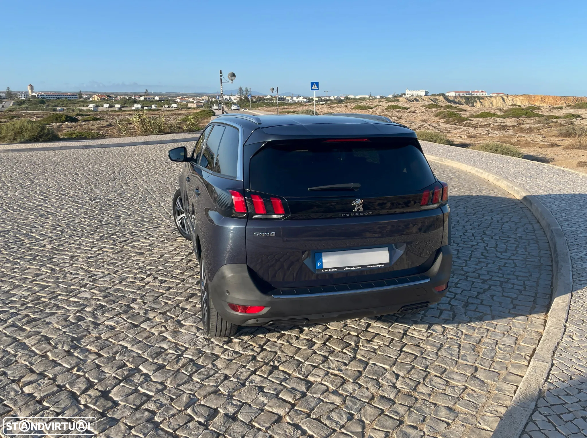 Peugeot 5008 1.2 PureTech Allure EAT6 - 5