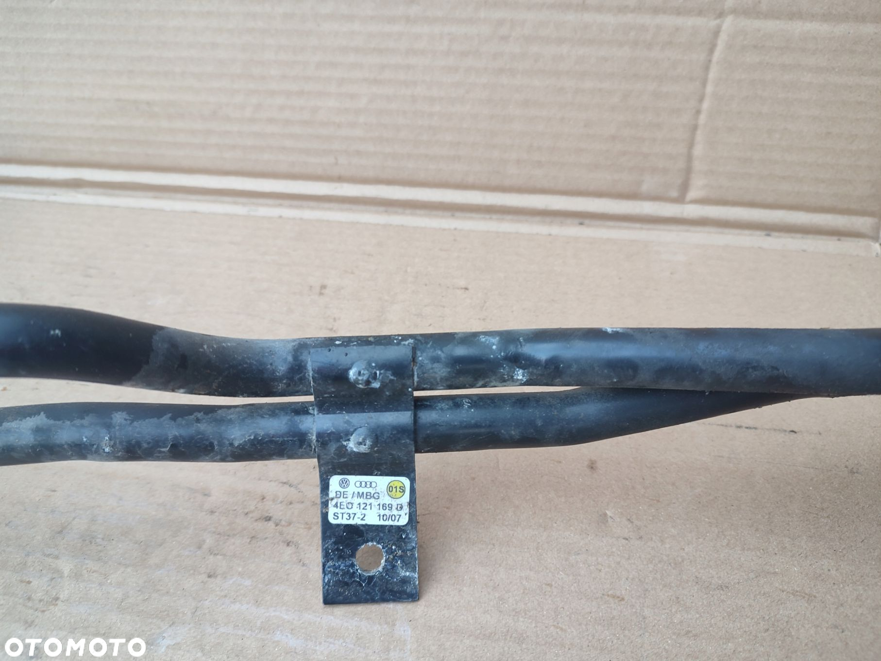 Rurki przewody wody AUDI A8 D3 LIFT 3.2FSI 4E0121169D - 4