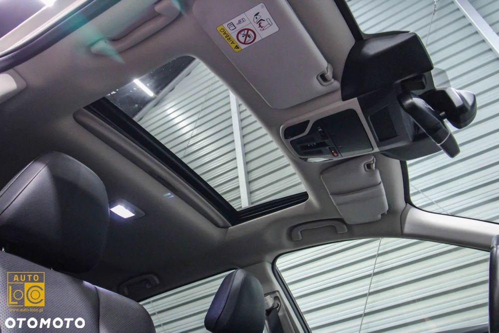 Subaru Outback 2.5i Platinum (EyeSight) Lineartronic - 13