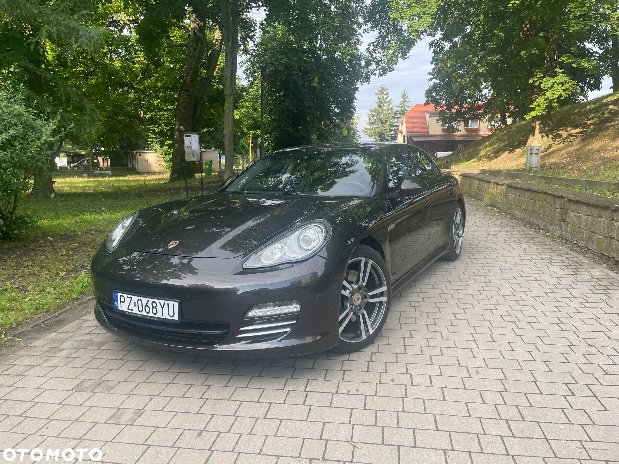 Porsche Panamera 4 PDK Platinum Edition - 1