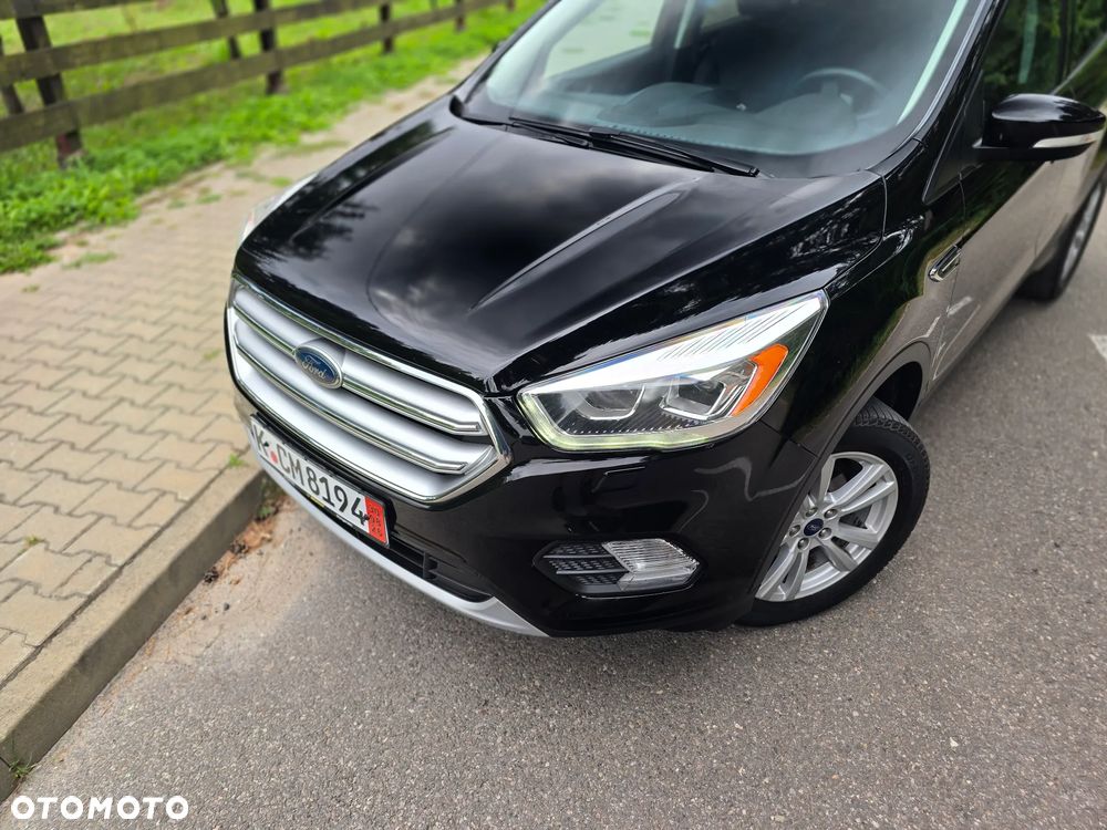 Ford Kuga 1.5 EcoBoost 2x4 Titanium - 38