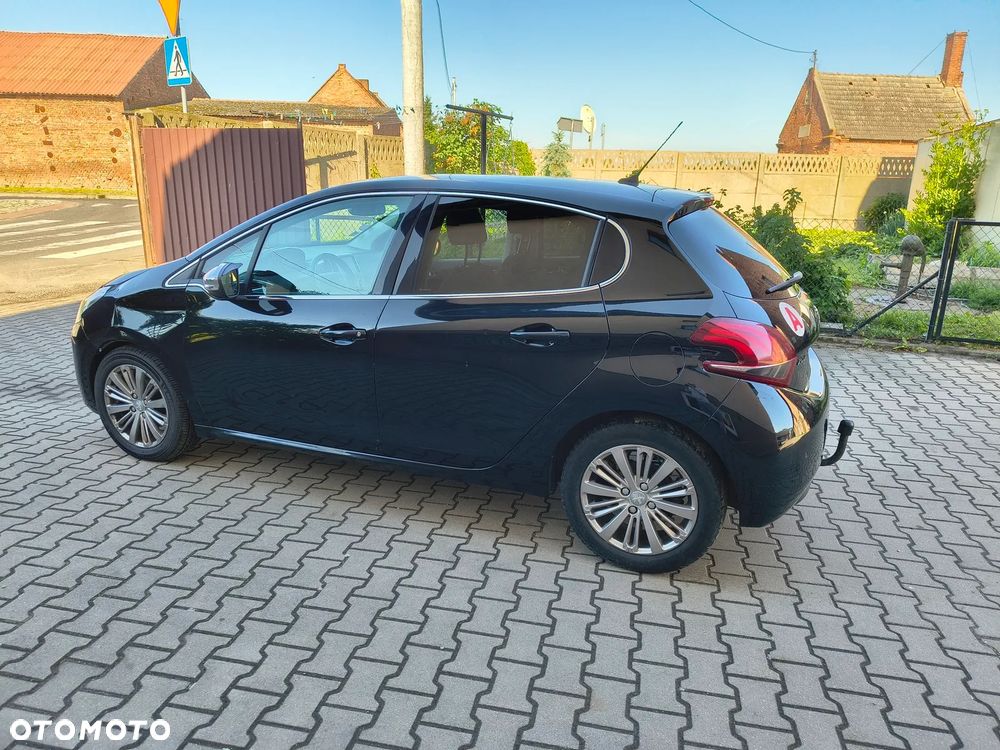 Peugeot 208 - 9