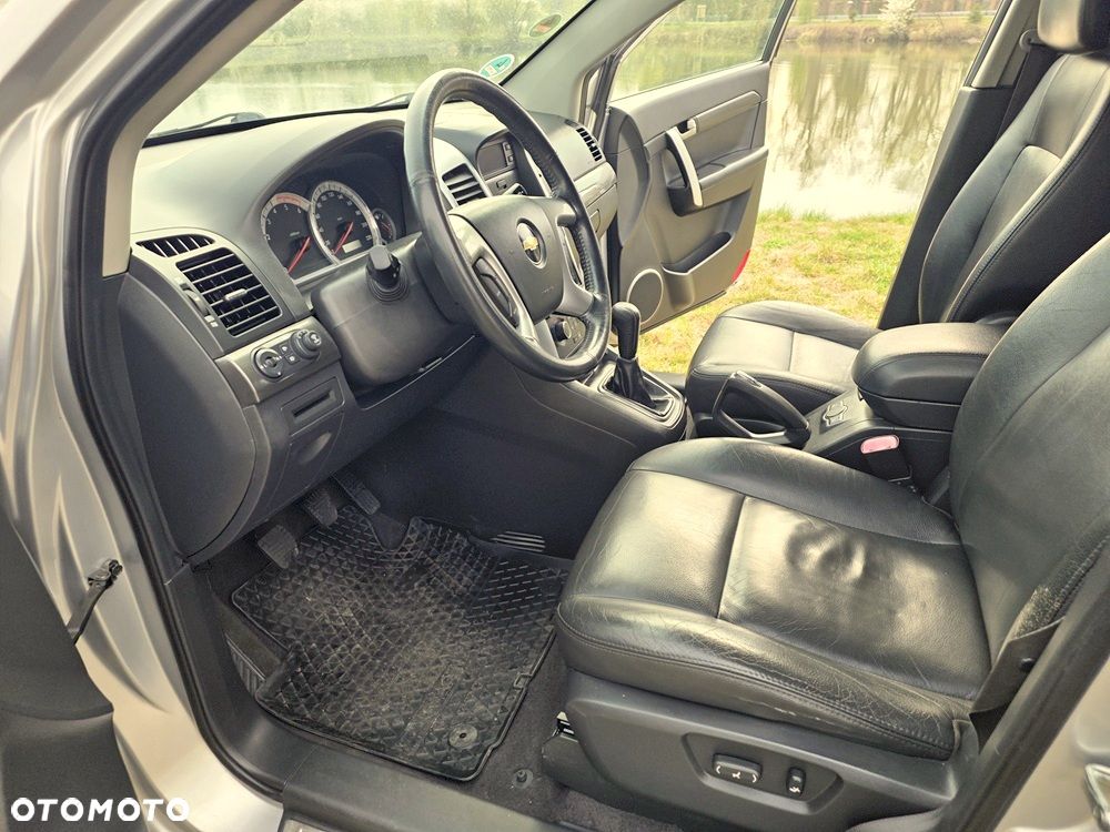 Chevrolet Captiva 2.0 d LT high - 22