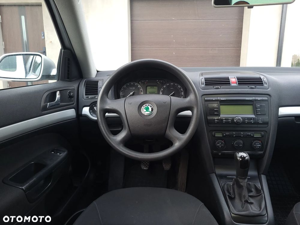 Skoda Octavia 1.9 TDI DPF Elegance - 9