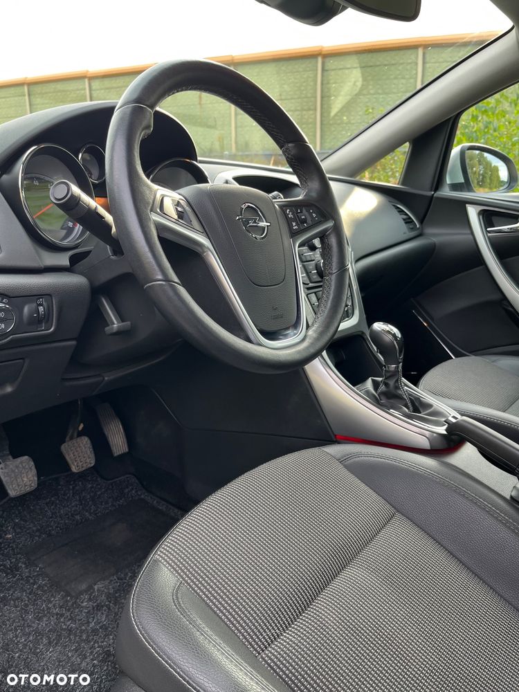 Opel Astra 1.4 T Cosmo - 19