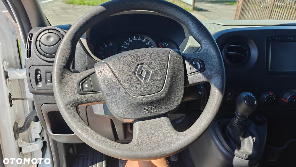 Renault Master  brygadowka 7 osób hak 3,5t klima nawigacja tempomat - 16