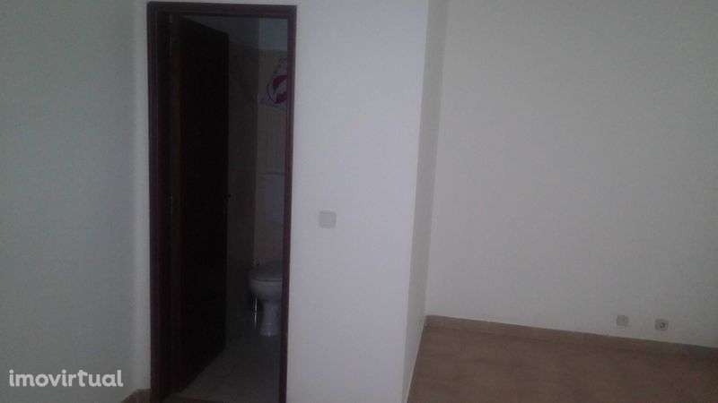 Vende-se loja comercial - Grande imagem: 3/4