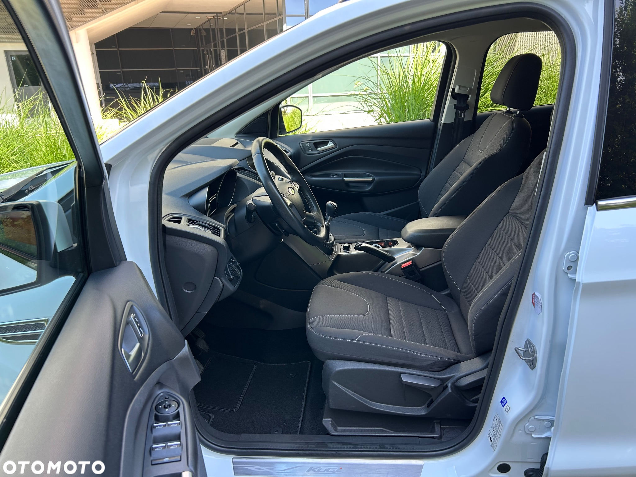 Ford Kuga 1.5 EcoBoost 2x4 Titanium - 16