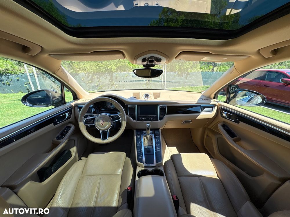 Porsche Macan - 2