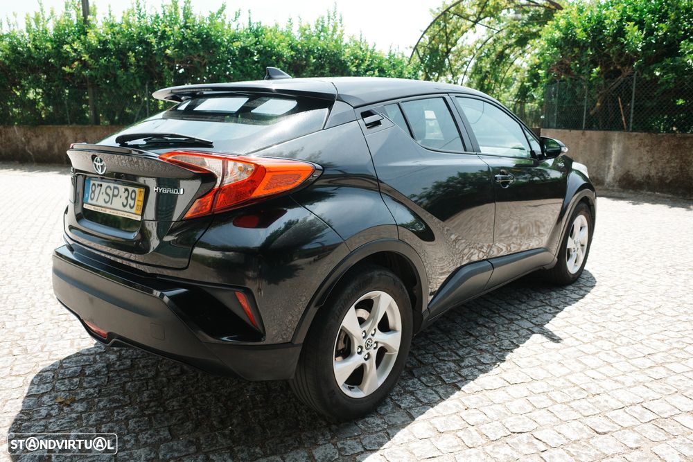 Toyota C-HR - 4