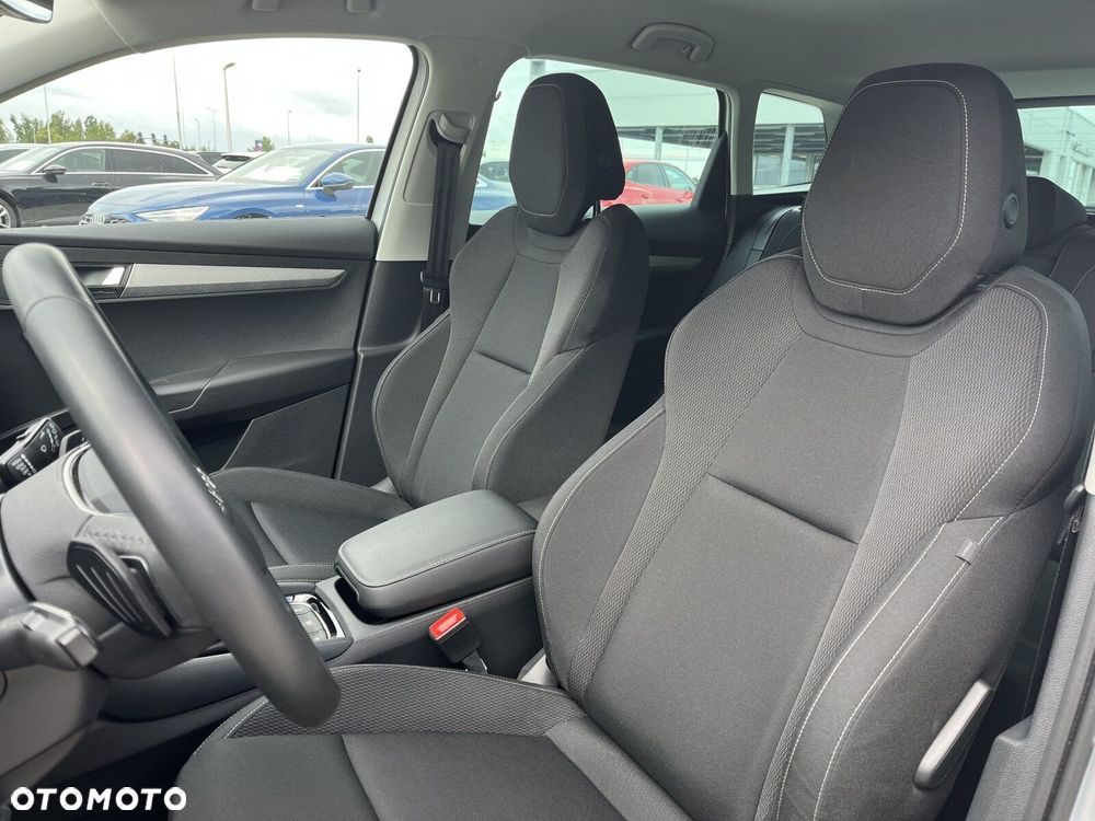 Skoda Karoq 1.5 TSI ACT Selection DSG - 12