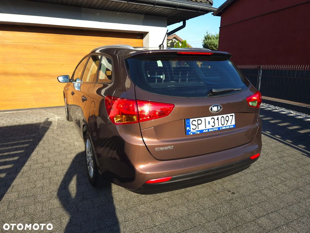 Kia Ceed 1.6 GDI Spirit - 15