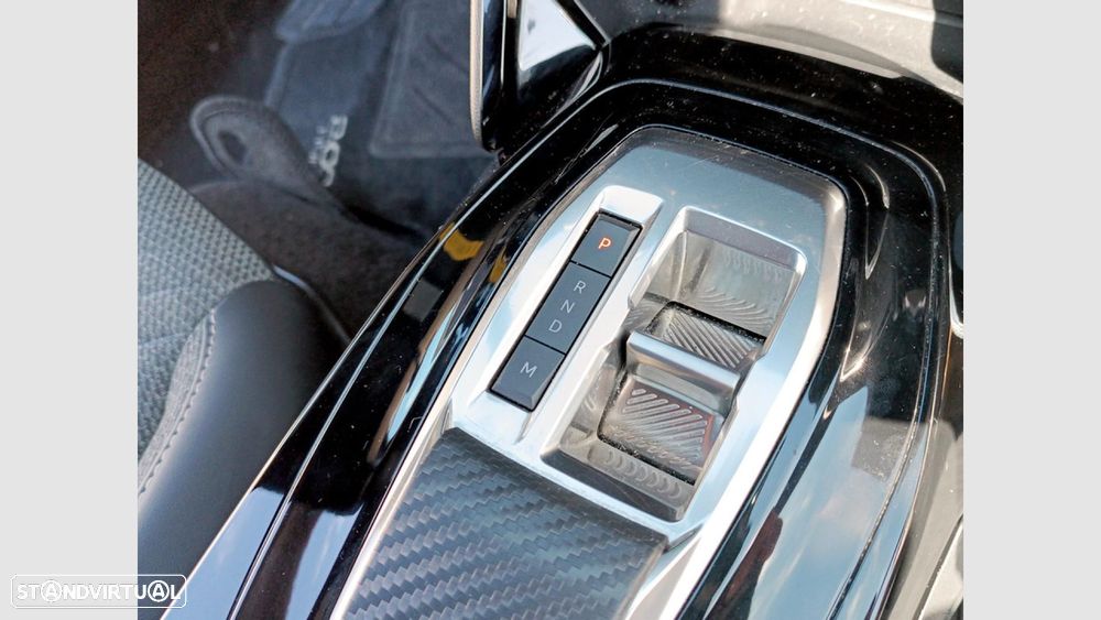 Peugeot 2008 1.2 Hybrid Allure e-DCS6 - 23